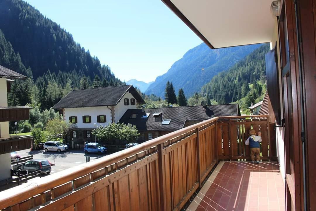 Appartamento Di Viola & Elia Predazzo Exteriör bild